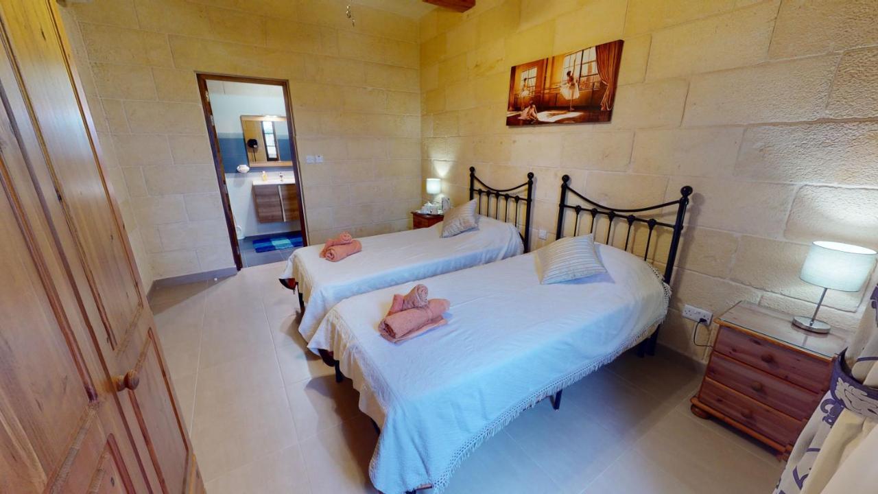Qala Bed&Breakfast With Swimming Pool - Il-Wenniessa Eksteriør bilde