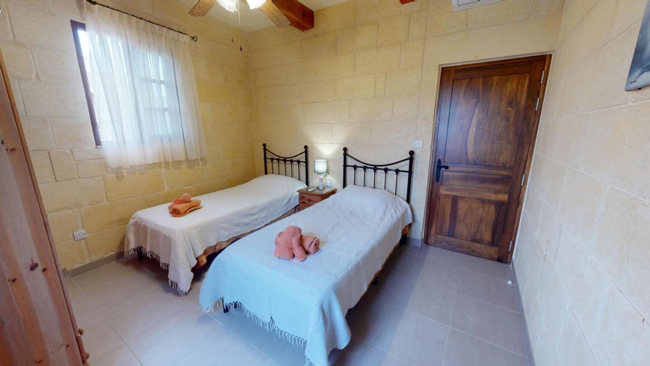 Qala Bed&Breakfast With Swimming Pool - Il-Wenniessa Eksteriør bilde