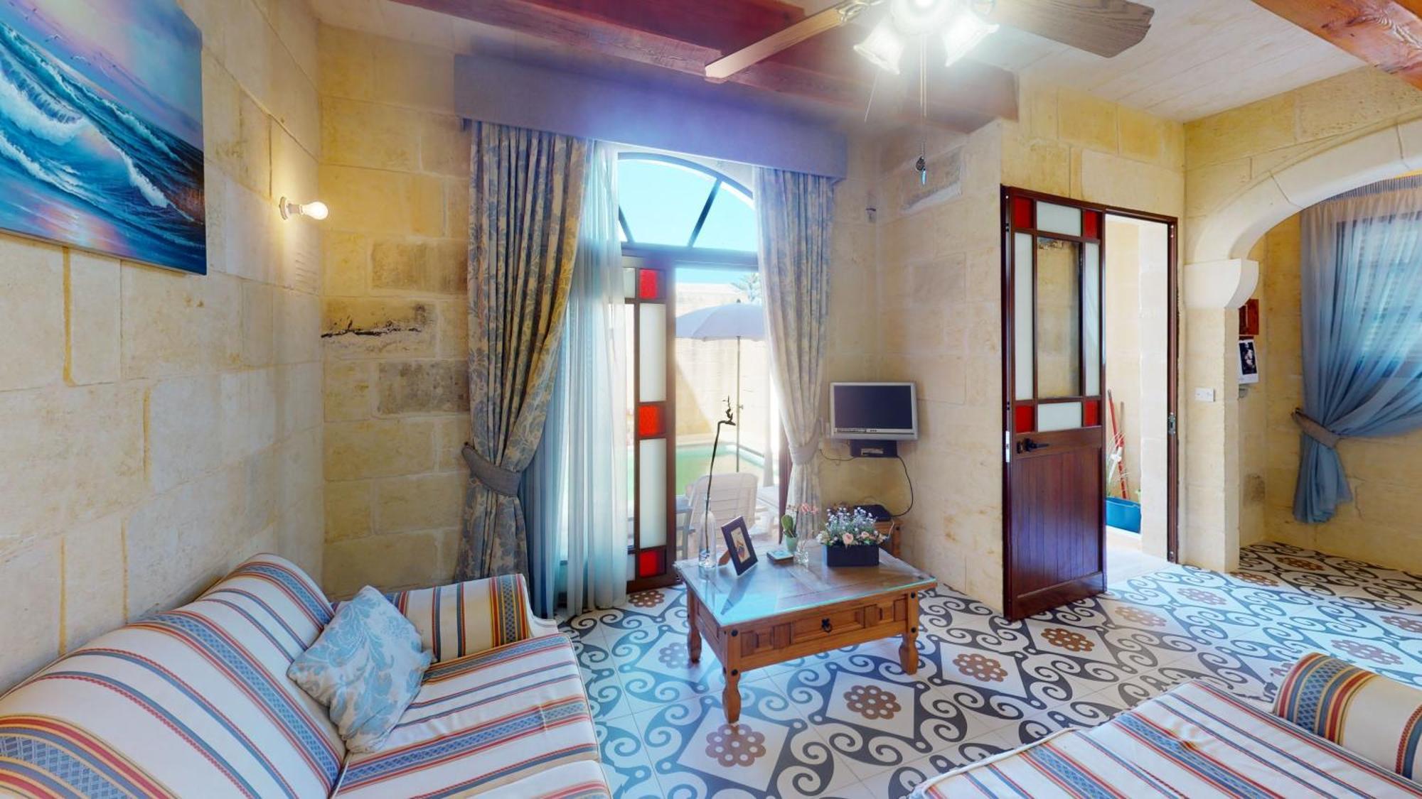 Qala Bed&Breakfast With Swimming Pool - Il-Wenniessa Eksteriør bilde